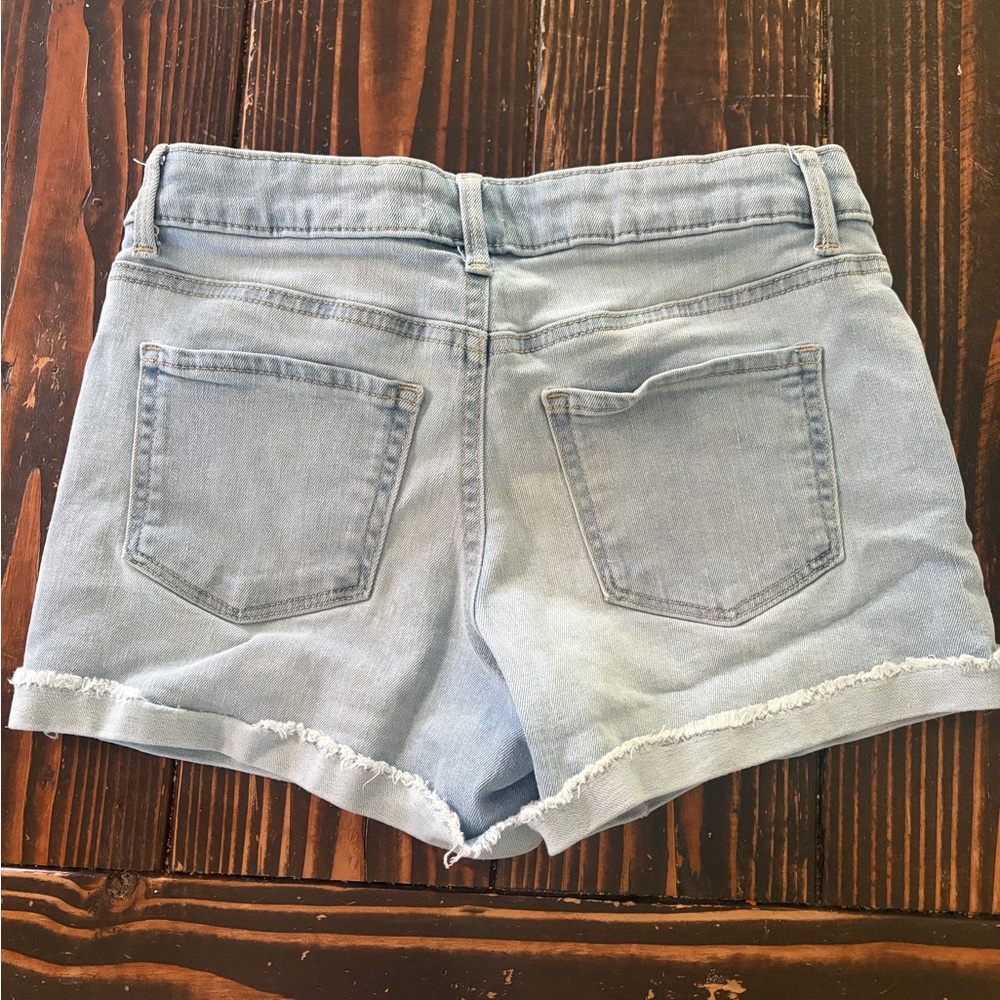 SO Girls Light‎ Blue Floral Jean Shorts - Picture 3 of 3